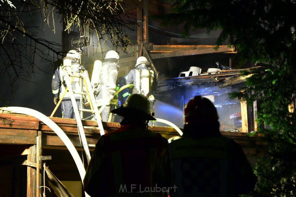 Grossfeuer Einfamilienhaus Siegburg Muehlengrabenstr P0186.JPG - Miklos Laubert